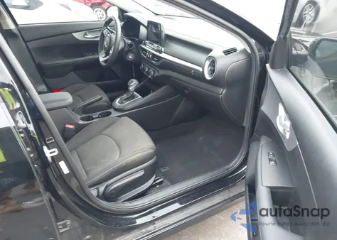 2023 Kia Forte Lxs z USA, uszkodzony, nr VIN 3KPF24AD8PE630752